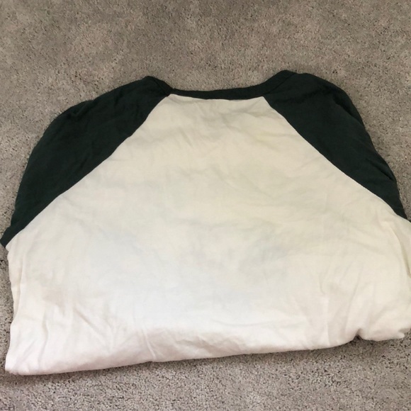 Binghamton Medium 3/4 Sleeve Top - Picture 2 of 3